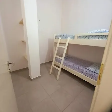Dhoma Plazhi Natyra